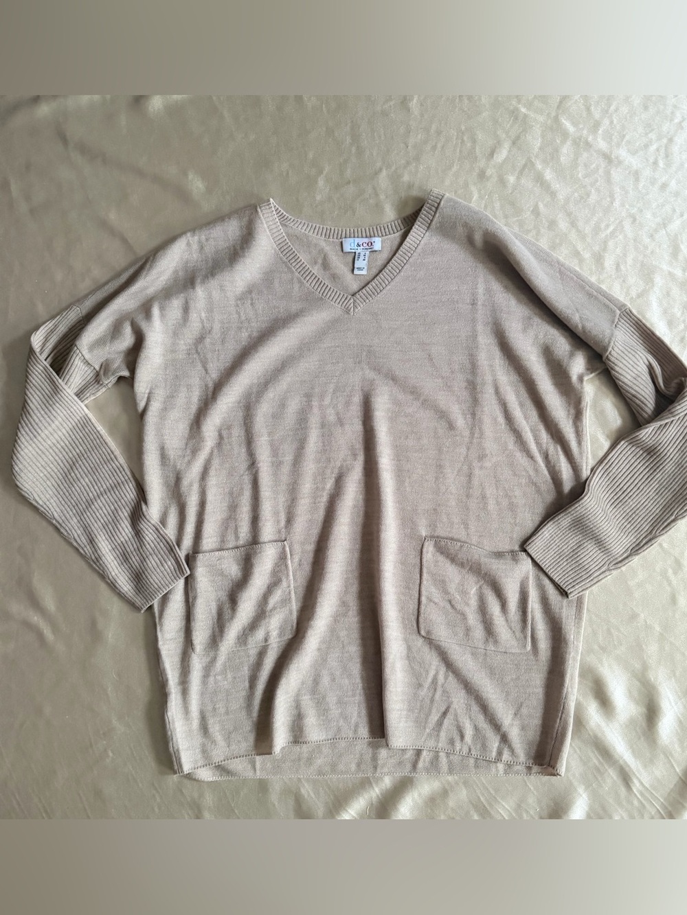 Denim & Co. Regular V-Neck Drop Shoulder Long-Sleeve Pocketed Tunic small